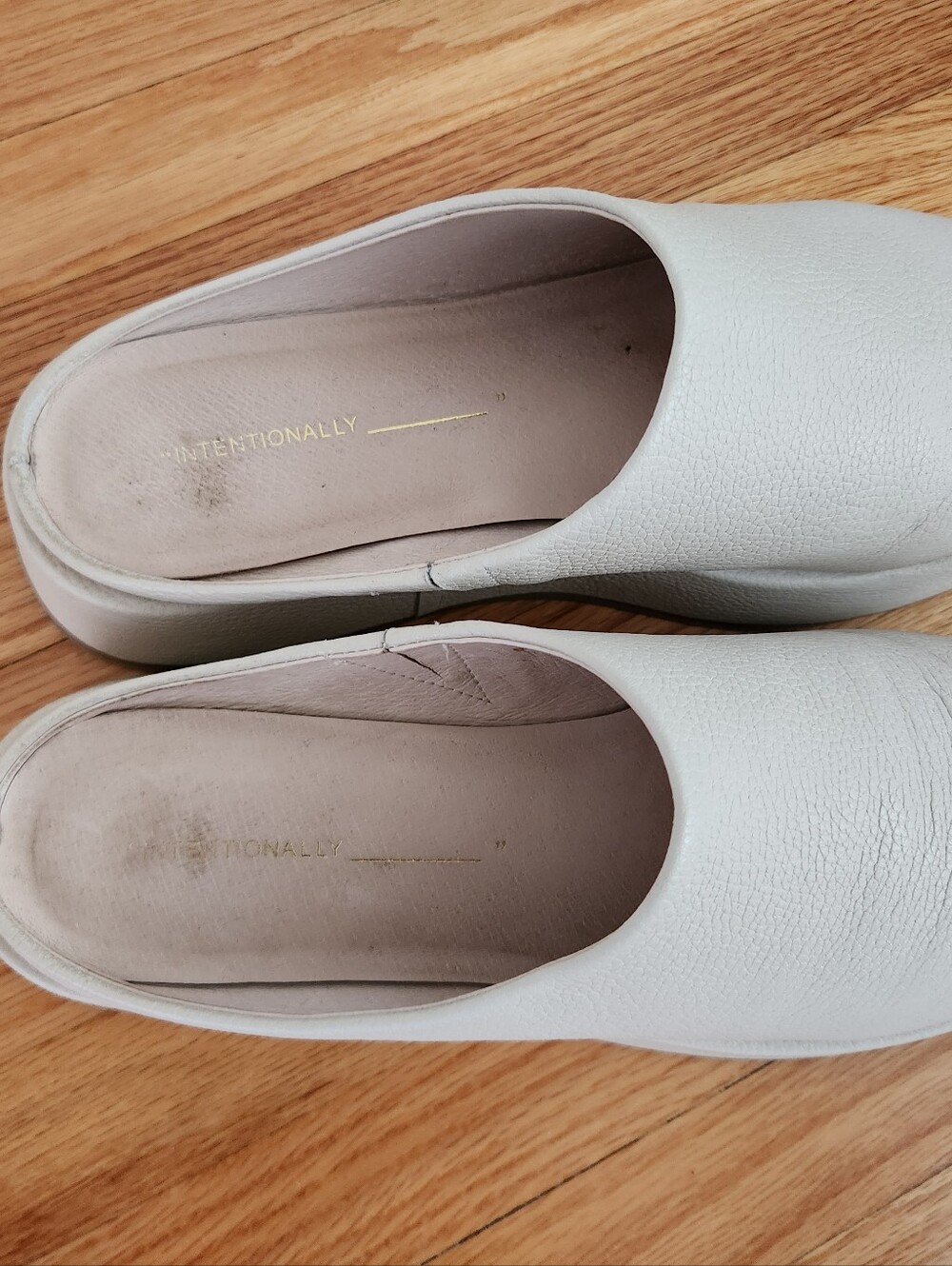 Intentionally Blank Risen Slip On Size 9 - Picture 5 of 11